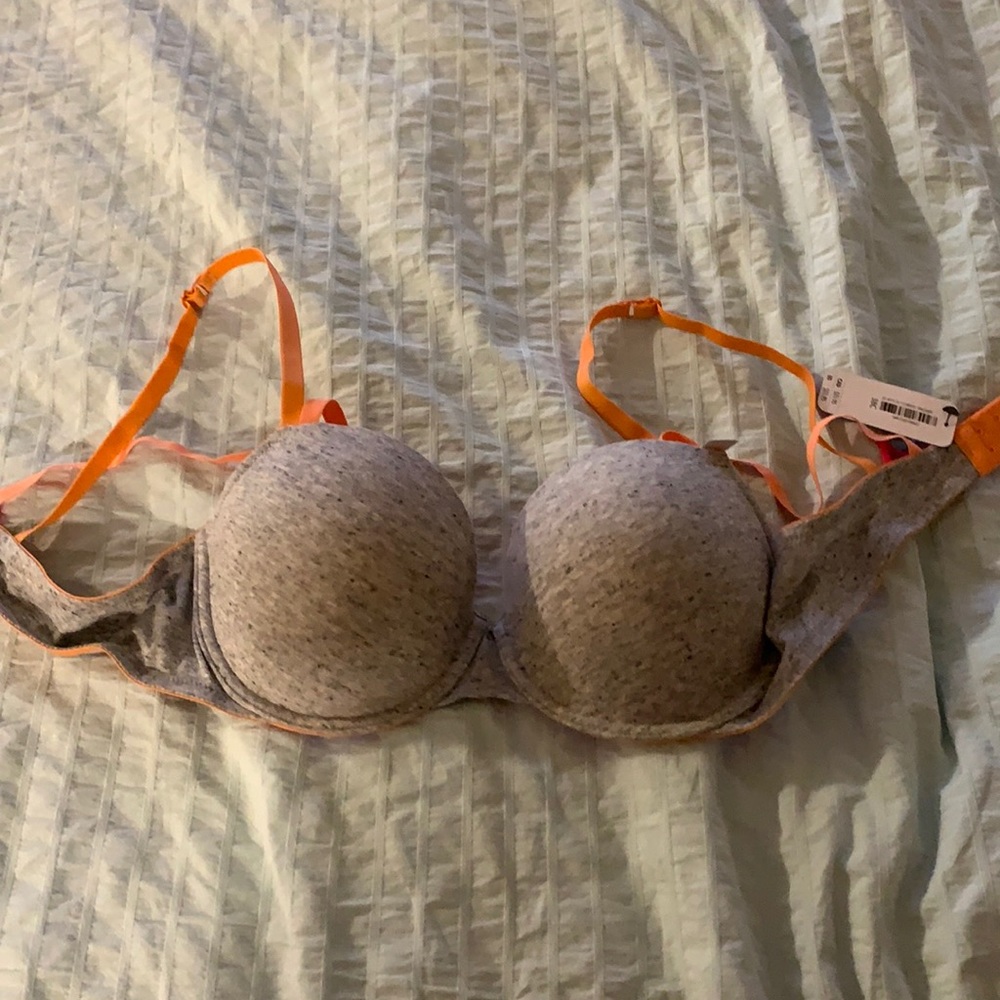 La Senza bra